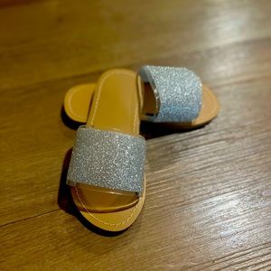 Kids sandals